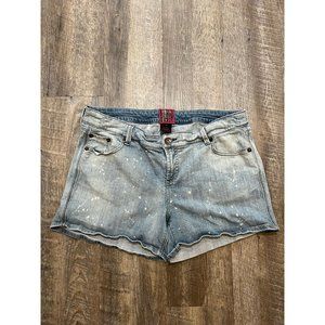 Torrid distressed style faded denim jean shorts size 18